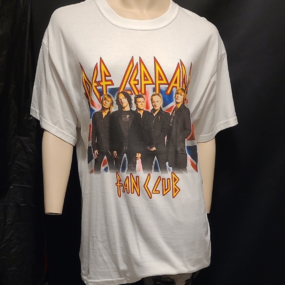 Def Leppard - Fan Club T-Shirt - Size Small (Run Large)